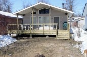Allwright Contracting Victoria Beach Top sunroom and deck construction